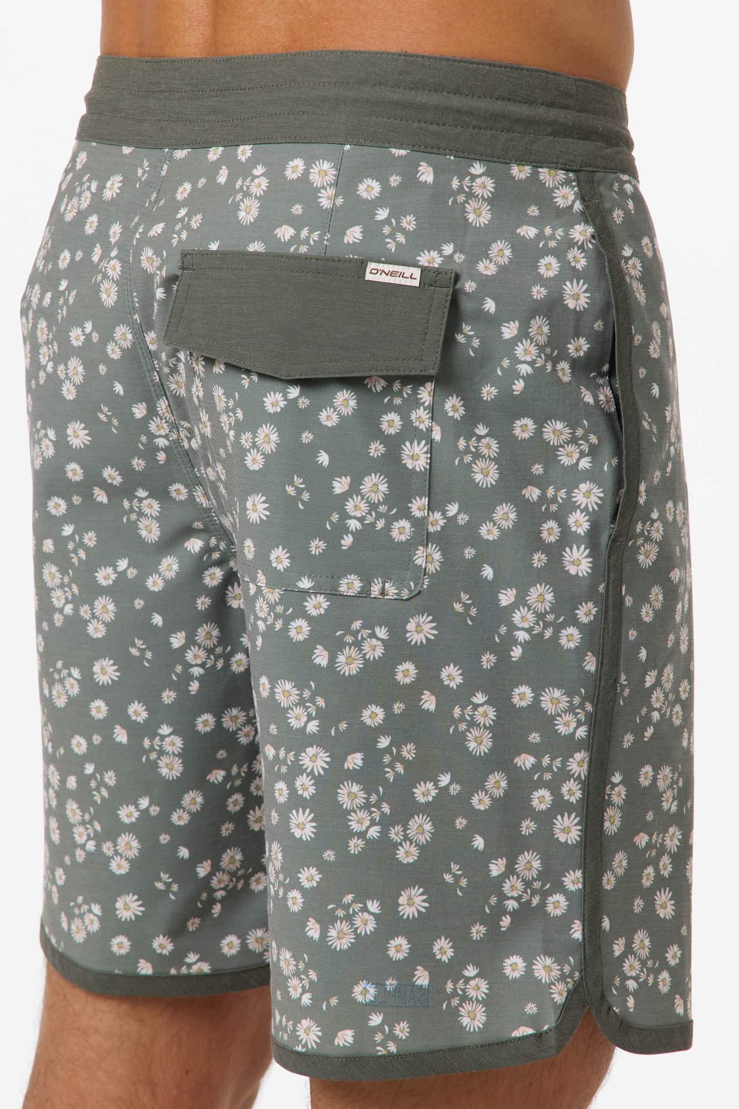 Cruzer Scallop 18 Boardshorts - Image 6