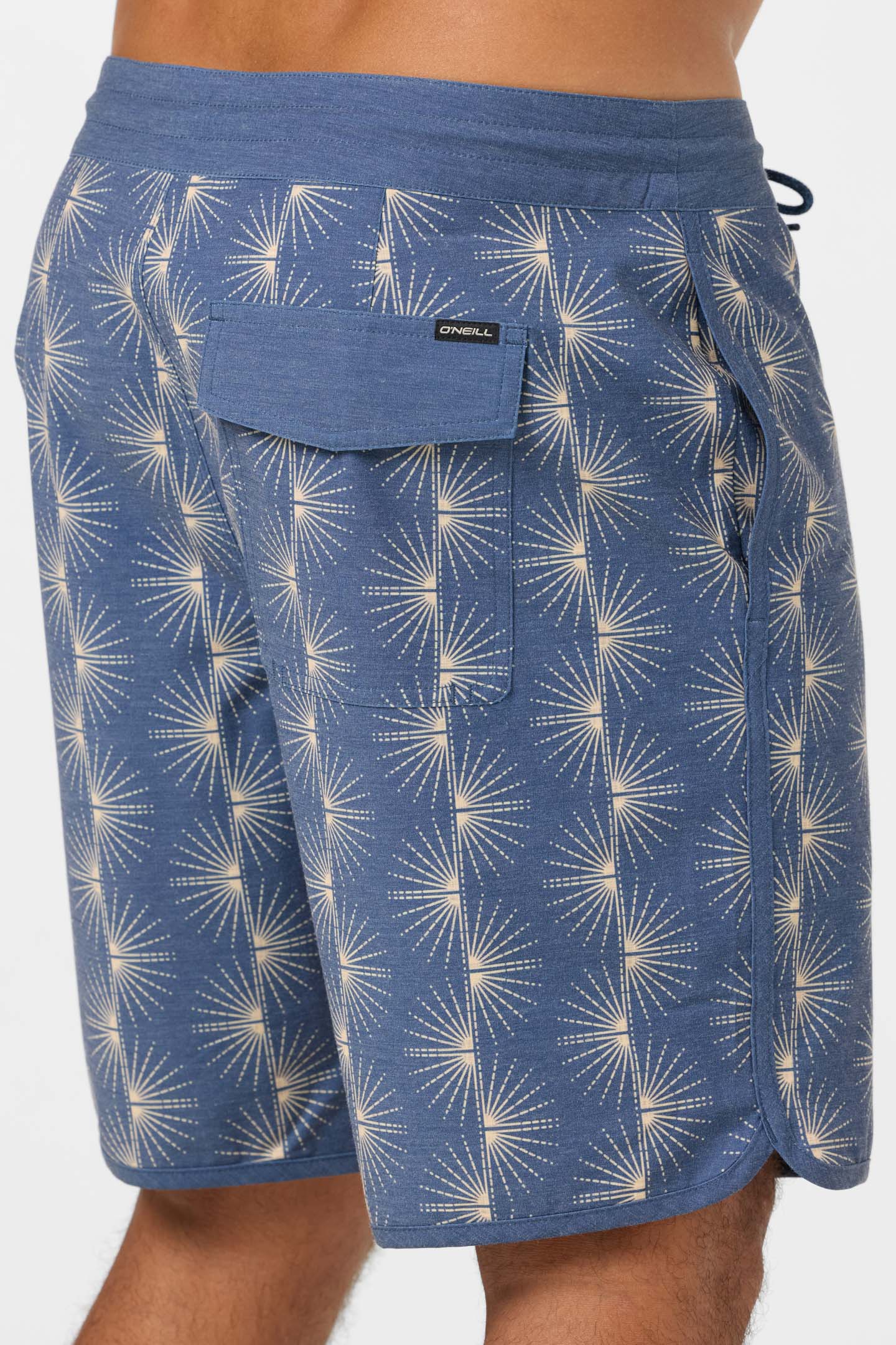 Cruzer Scallop 18 Boardshorts - Image 5