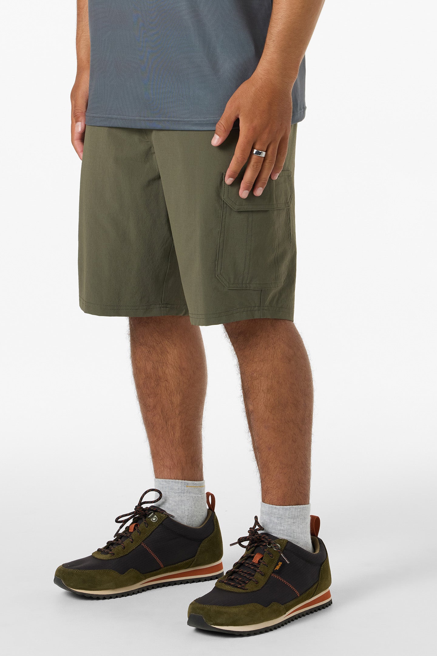 TRVLR Cargo 20 Hybrid Shorts - Image 4